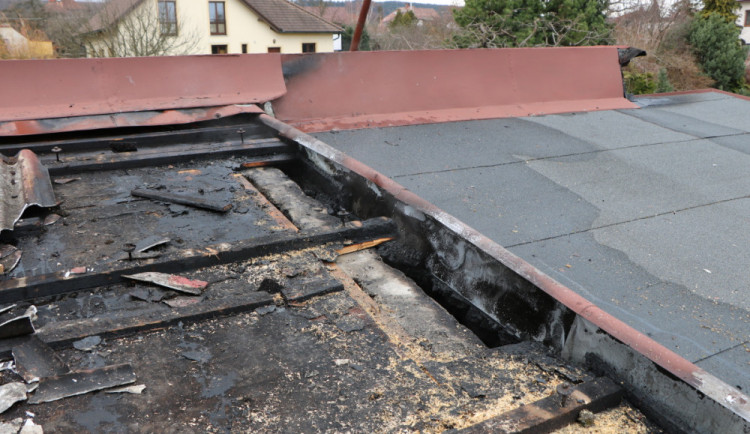 Kvůli nedbalosti hasiči likvidovali na Trutnovsku hned dva požáry během 24 hodin