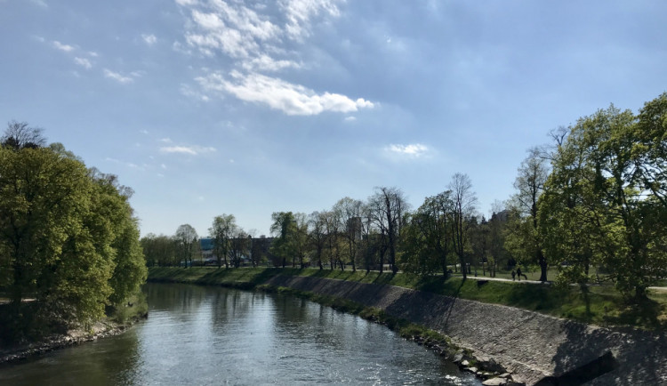 POČASÍ NA STŘEDU: Svátek přinese oteplení