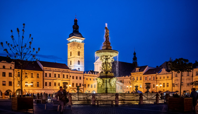 PRŮZKUM: Kladně hodnotí svou životní úroveň nejméně lidí za tři roky