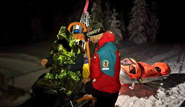 Hradecký kraj – tepláků ráj! Horští záchranáři apelují na turisty, aby v Krkonoších nepodceňovali oblečení a vybavení