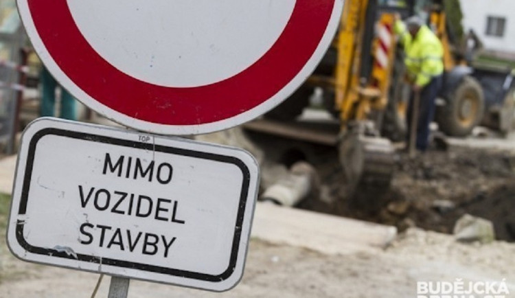 Část Rudolfovské bude kvůli opravě vodovodu uzavřena. Práce potrvají tři měsíce