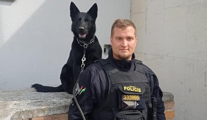 Zloděj se opakovaně vloupal do rodinného domu. Vypátrala ho policejní fena Samantha