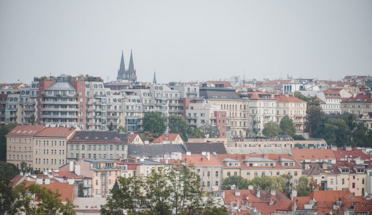 V Praze je jen 30 tisíc obecních bytů. Město chce stavět nové