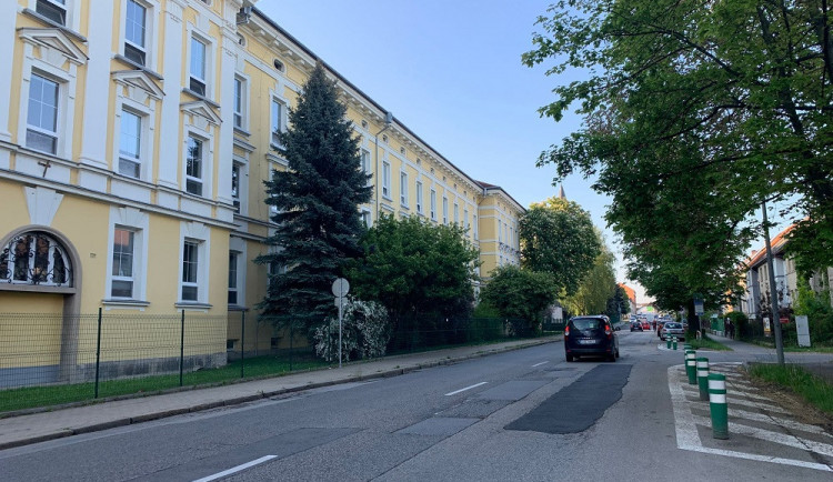Oprava ulice Boženy Němcové skončí dřív. Práce si ale vyžádají úplnou uzavírku