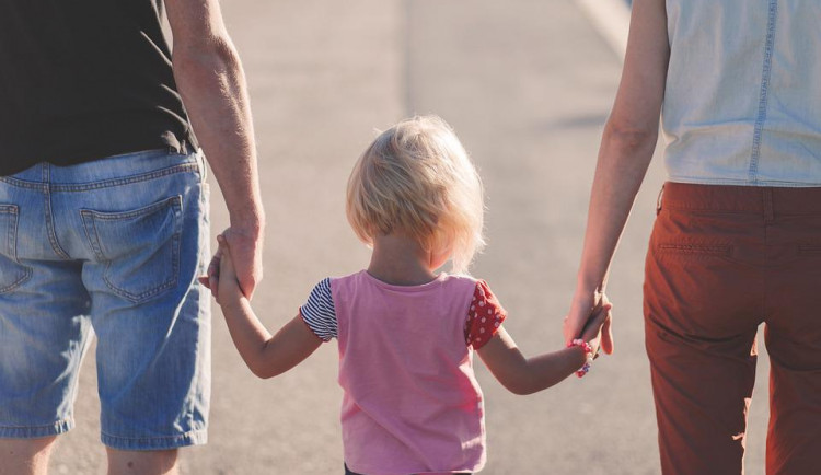 Kraj chce přispět rodinám a seniorům. Na pomoc vyčlenil 250 milionů korun