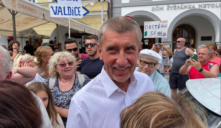 Stal jsem se obětí předem připravené provokace, tvrdí muž, který ohlásil atentát na Babiše