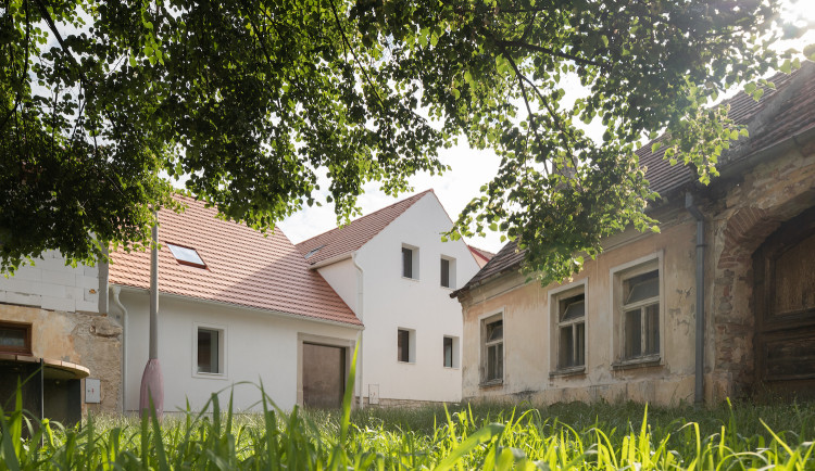 Cenu za architekturu získala stavba na jihu Čech. Majitelé na ní pracovali několik let