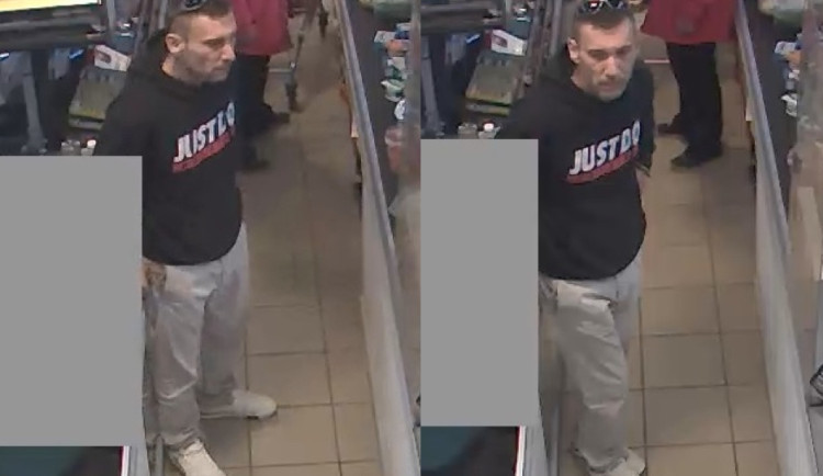 Policie hledá zloděje, který z pokladny ukradl peníze