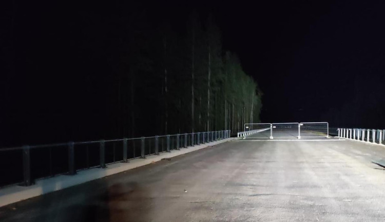 Cyklista havaroval na rozestavěné dálnici. Na místě zemřel