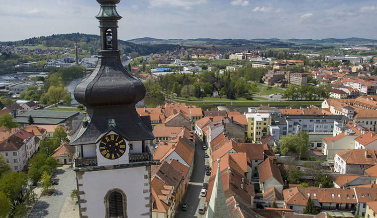 Zvýšení daně z nemovitosti v Písku chce jihočeská ODS zrušit. Jde o populismus, tvrdí Piráti