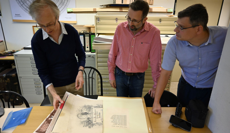 Muzeum získá sbírku pozůstalosti po odsunutých sudetských Němcích