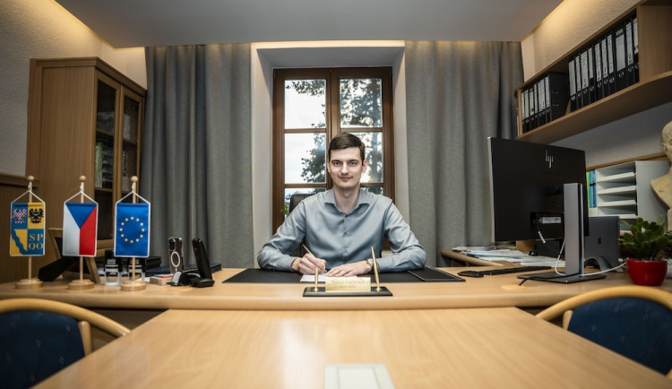 size4-size3-17024951964431-139-komunikace-politiku-musi-byt-autenticka-vypada-vtipne-kdyz-se-snazi-ze-sebe-udelat-influencera-rika-