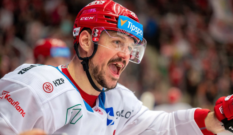 Třinec porazil Olomouc 6:1 a doma vyhrál poosmé v řadě.