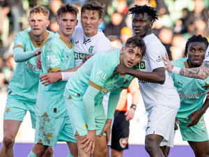 Fotbalisté Slavie vyhráli v Karviné hladce 3:0, rozhodli dvěma góly v úvodu