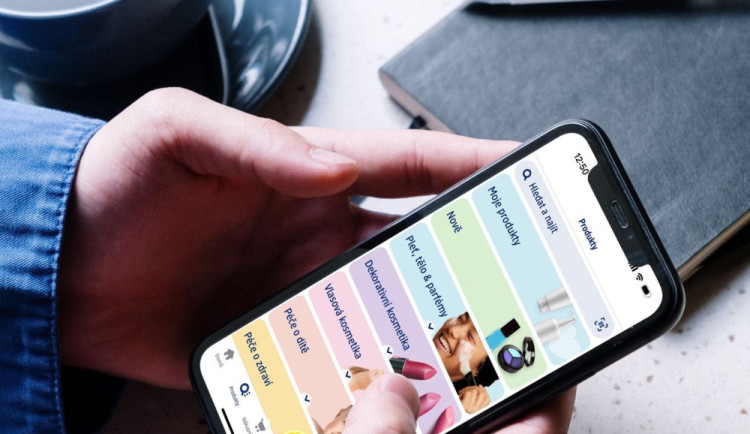 size4-1708689854408-2-mate-uz-aplikaci-moje-dm-od-dm-drogerie-uzijte-si-snadne-nakupovani-inspiraci-a-novinky