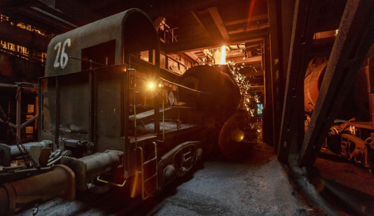 size4-size4-17080728160597-303-fpe3jvfxsaiv6h