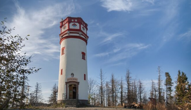 Na rozhlednu turniketem. Biskupská kupa prošla modernizací