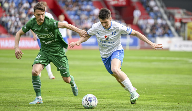Fotbalisté Ostravy remizovali v derby s Karvinou 2:2, přestože dvakrát vedli.
