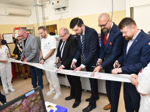 Nemocnice v Krnově má ojedinělý systém na přepravu laboratorních vzorků