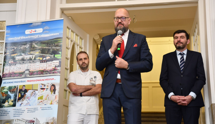 Nemocnice v Krnově má ojedinělý systém na přepravu laboratorních vzorků.