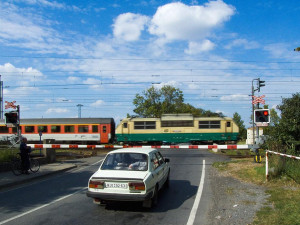 Správa železnic má povolení pro náhradu nebezpečného přejezdu ve Studénce