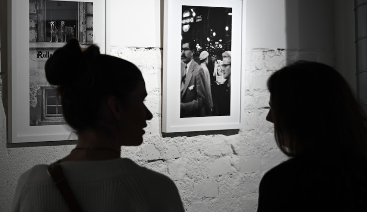 Západní Němec fotil normalizační Ostravu, s ní i Tuzex a Brežněva ve výloze.