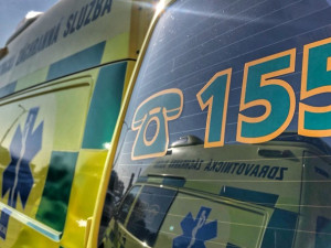 Jeden člověk zemřel a jeden se těžce zranil při nehodě na D1 u Bohumína. Jedno z aut převáželo tank
