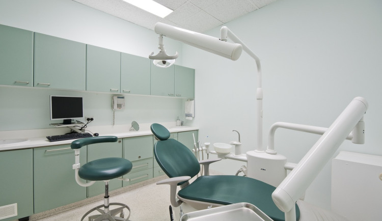 Frýdek-Místek chce zubní pohotovost, zubařům za její provoz nabízí až dva miliony korun ročně