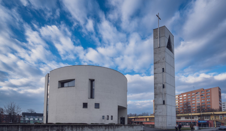 Ostravský kostel Svatého Ducha má nové píšťalové varhany