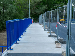 Starou Bělou a Polanku nad Odrou propojila nová cyklotrasa. Stezku vedenou po mostě budou využívat i pěší