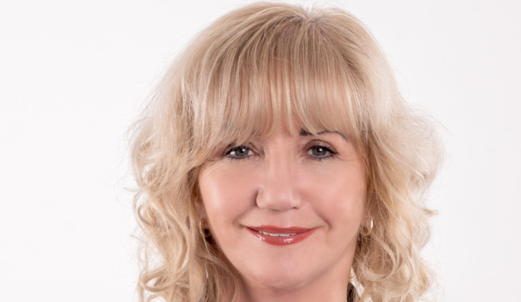 Kdo je rotarián? Člověk, který se dostal do bodu, kdy chce dělat něco pro okolí, říká guvernérka pro Česko a SlovenskoRotary International, Česko, Slovensko, Ukrajina, Rotary, rozhovor, Bez servítků