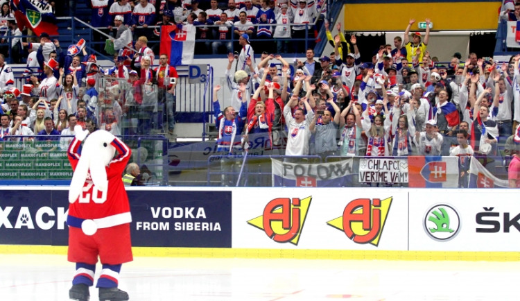 Vlakem na hokej: České dráhy vypraví speciální vlak, který fanoušky dopraví na ostravské čtvrtfinále