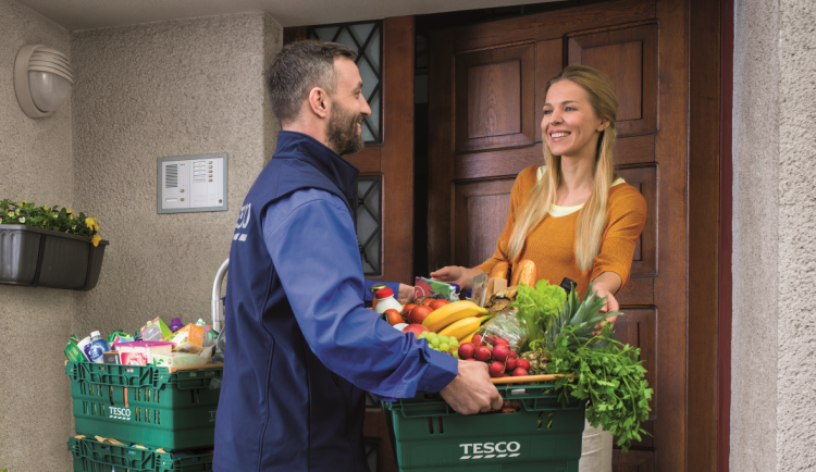 Tesco Online doručí zdarma nákupy až k vašim dveřím v Brně, Ostravě a okolí