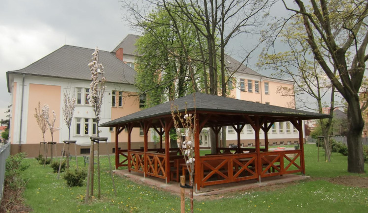 Bohumín na Karvinsku v létě opraví fasádu největší základní školy ve městě. Žáci dostanou i cvičnou kuchyň