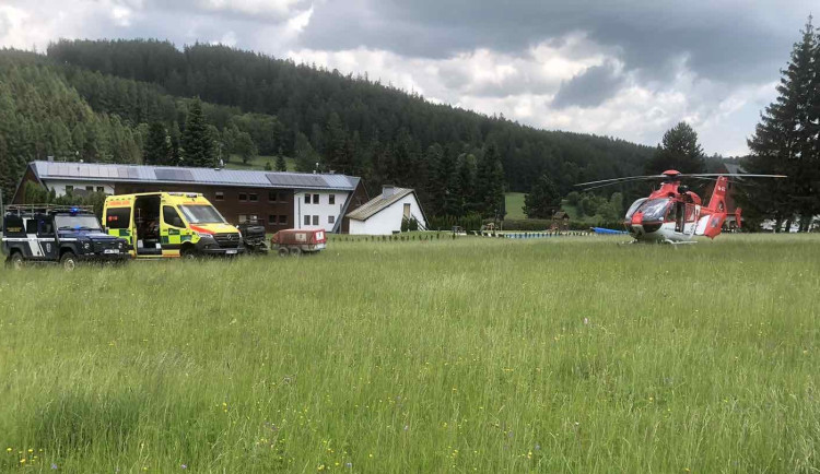 V bikeparku na Bruntálsku se vážně zranil cyklista. Při pádu si způsobil otřes mozku a poranil si ruku