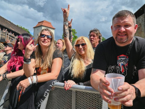 Na Slezskoostravském hradě duněl metal a šlehaly plameny