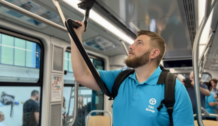 Ostravský dopravní podnik zdvojnásobil úklid tramvají. Čistější budou také trolejbusy, autobusy a zastávky