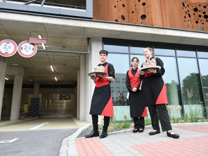 Multifunkční parkovací dům u Městské nemocnice Ostrava dokončen. Pro veřejnost nabízí 215 míst