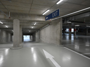 Multifunkční parkovací dům u Městské nemocnice Ostrava dokončen. Pro veřejnost nabízí 215 míst