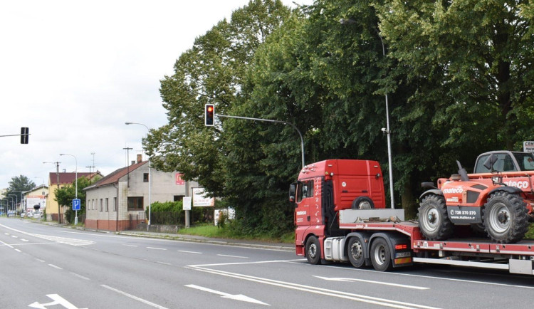 Frýdek-Místek pokračuje ve zklidňování dopravy. Přispěje k tomu i semafor u OBI.