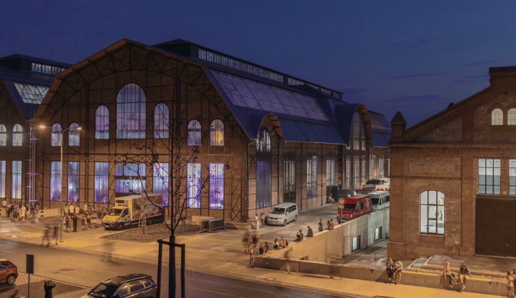 Bouře poškodila v centru Ostravy i památkově chráněné Trojhalí Karolina