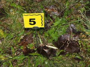 Myslivci, který loni v Ostravě omylem zastřelil člověka, hrozí šest let. Spletl si pytláka ryb s divočákem