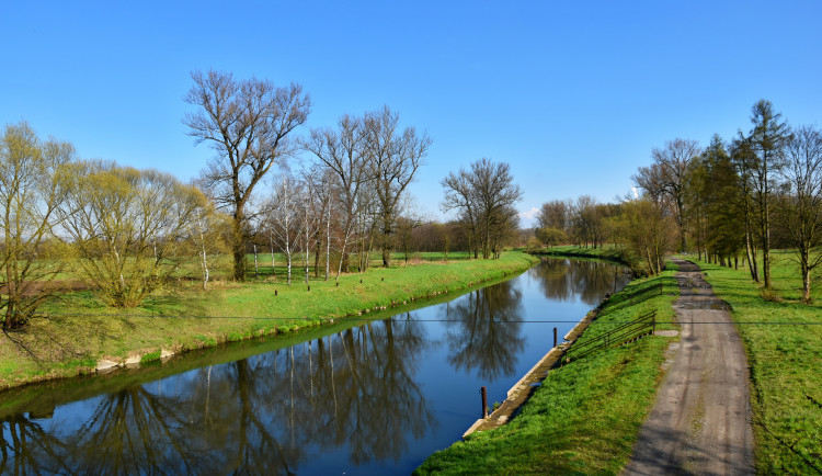 Dolní Lutyně, kde se má stavět gigafactory, si chce najít právní kancelář. Lidé obří továrnu odmítli v referendu