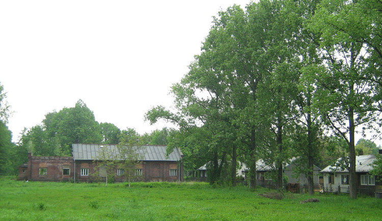 Lidé z ostravské Bedřišky znovu bojují o záchranu svého bydlení. Radnice je chce vystěhovat, místní pryč nechtějí