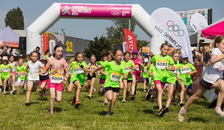 Rekordních 68 tisíc dětí na startu. Olympijský běh opět rozhýbal Česko