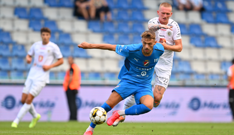 Škrty ve fotbalové Ostravě. Prvoligový Baník opustili opustili Ndefe, Miškovič i Kaloč