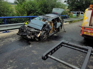 Na Novojičínsku málem přišel o život devatenáctiletý řidič, jeho auto se střetlo s domíchávačem betonu