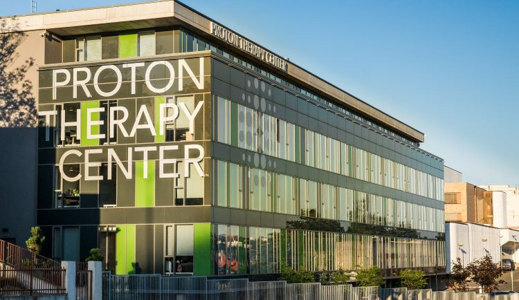 V Protonovém centru léčí rakovinu moderně a šetrně.
