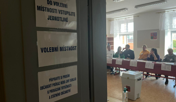 Kandidátky do podzimních voleb v Moravskoslezském kraji podalo 13 stran či koalic