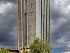 Věž Dolu Lazy půjde dolů. Obdobně padla Dukla v roce 2008